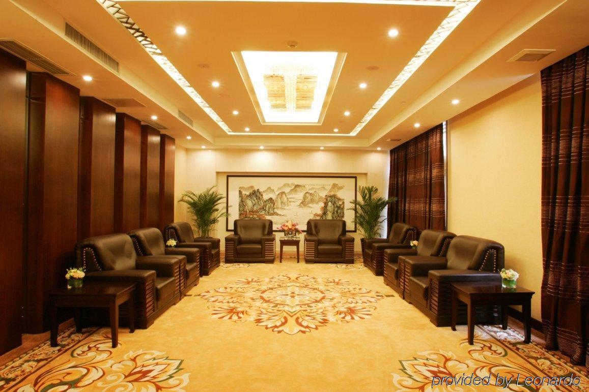 Crowne Plaza Hangzhou Xanadu Resort Interior photo